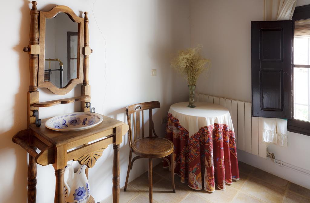La Casa Del Tio Venancio Guest House Caracenilla ภายนอก รูปภาพ