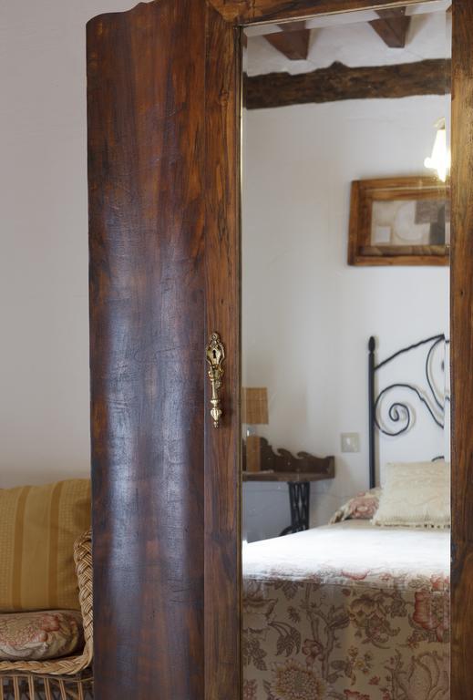 La Casa Del Tio Venancio Guest House Caracenilla ภายนอก รูปภาพ