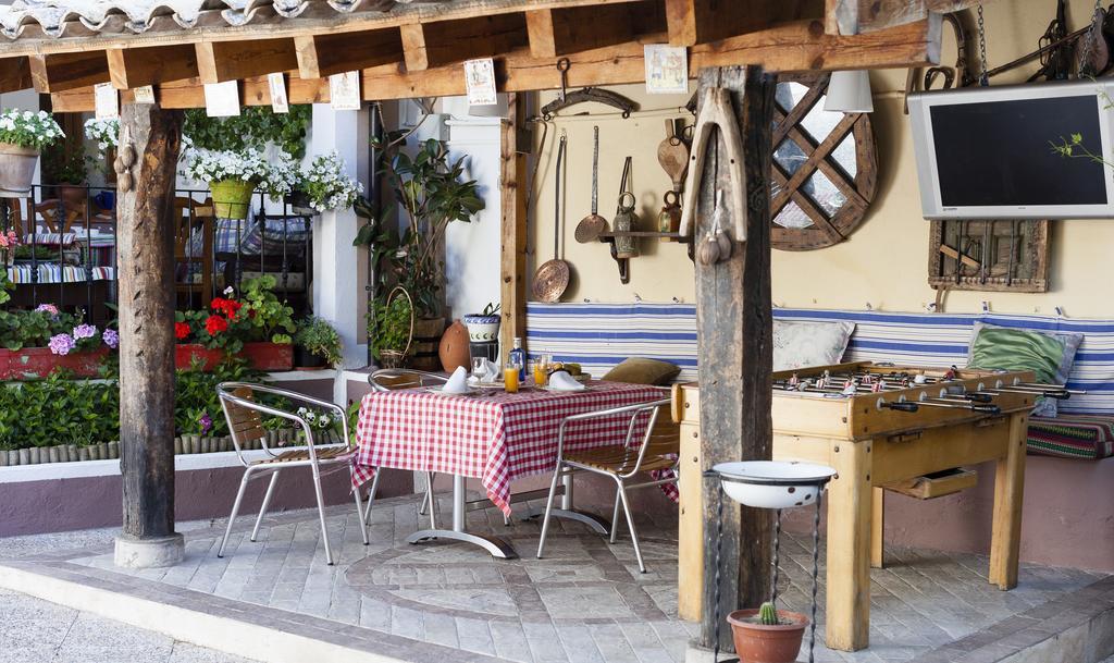 La Casa Del Tio Venancio Guest House Caracenilla ภายนอก รูปภาพ
