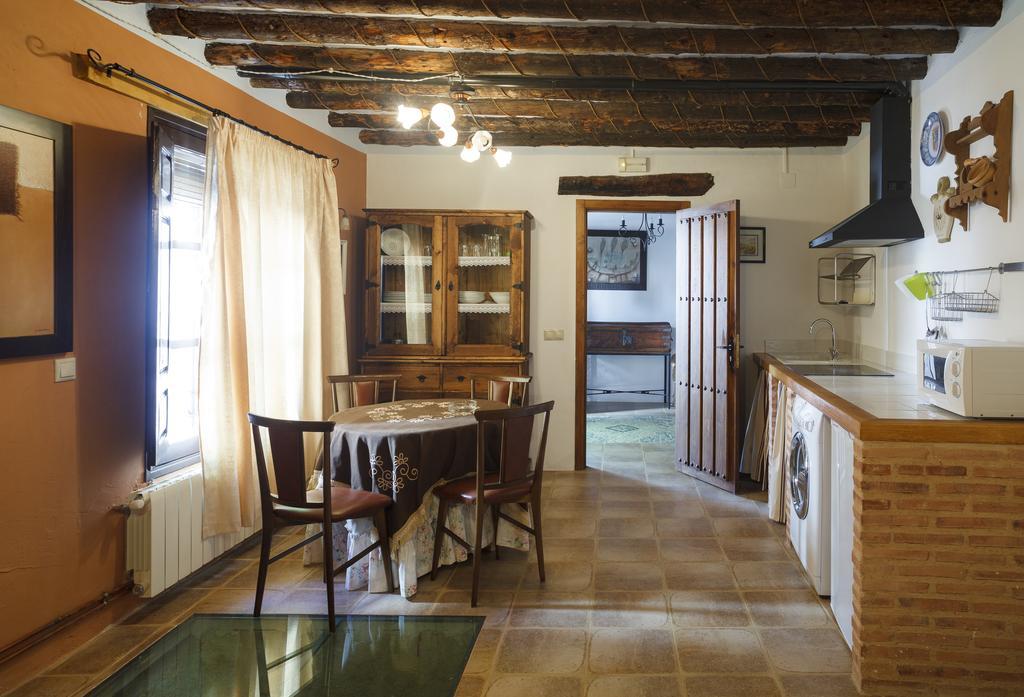 La Casa Del Tio Venancio Guest House Caracenilla ภายนอก รูปภาพ