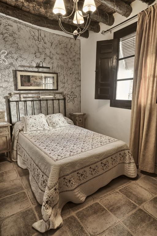 La Casa Del Tio Venancio Guest House Caracenilla ห้อง รูปภาพ